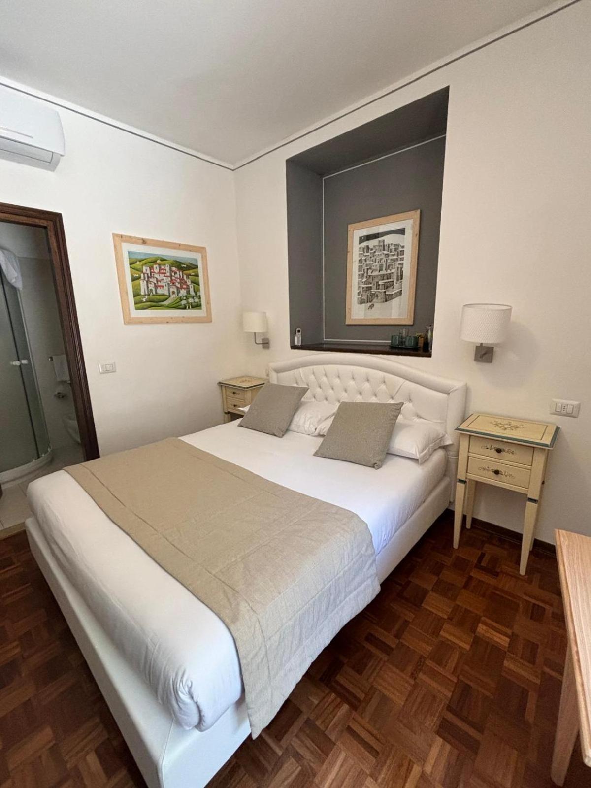 Hotel La Fortezza Ассізі Екстер'єр фото